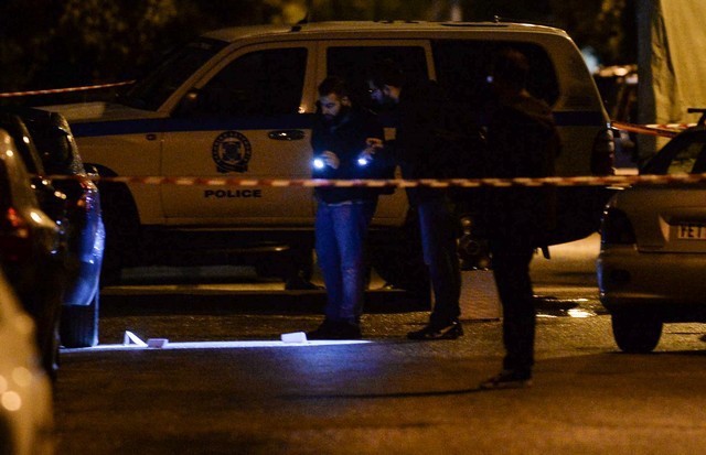 Πυροβολισμοί στο Παλαιό Φάληρο – Ενέδρα σε γιο γιατρού