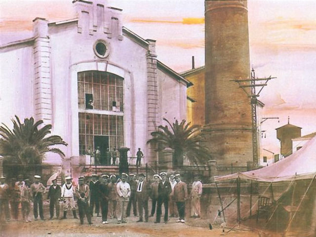 Ρημάζει το εργοστάσιο της ΔΕΗ στο Φάληρο