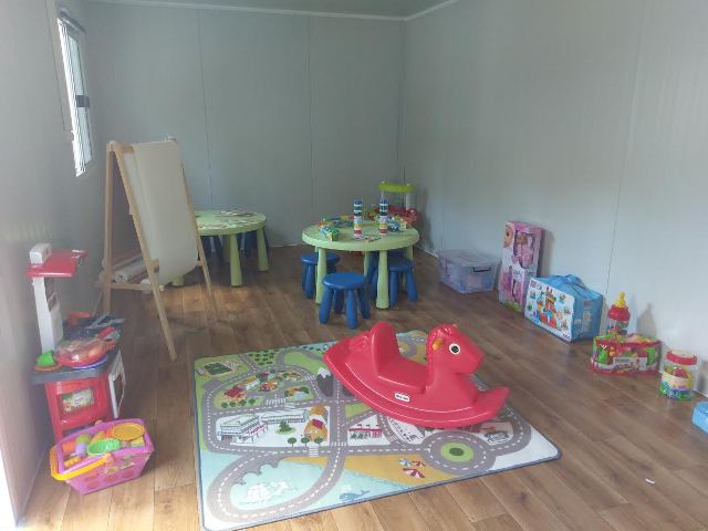 Σούνιο: Ένα σχολείο για τα προσφυγόπουλα από το Playland