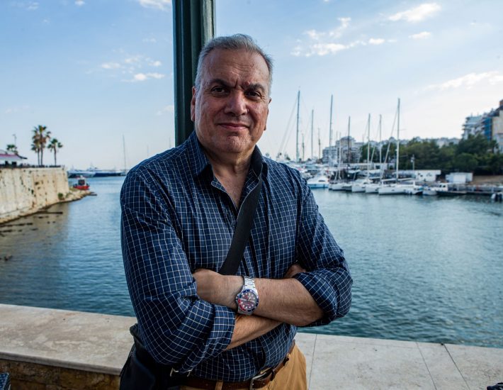 Στέφανος Μίλεσης: Ο άνθρωπος που έχει αφιερώσει τη ζωή του στην ιστορία του Πειραιά