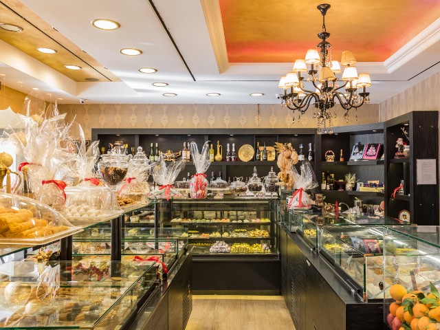 Στο Kazarte τα γλυκά είναι έργα τέχνης