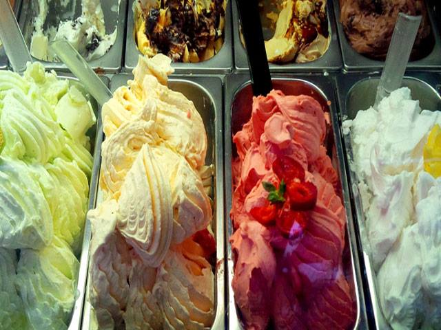 Στο Παλιό Φάληρο έζησα Μια Γλυκιά Ιστορία