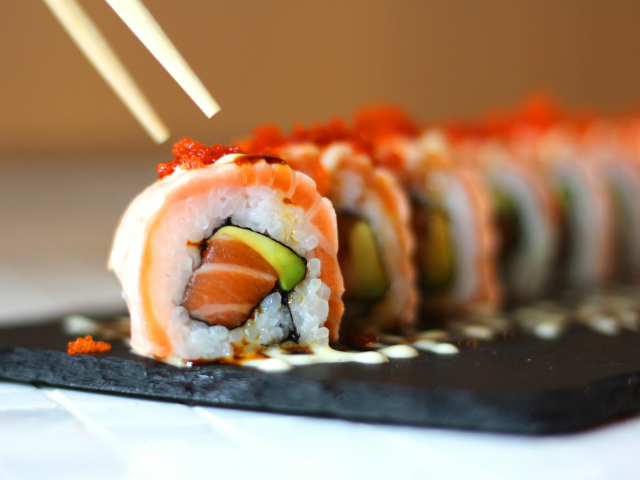 11 sushi bars των νοτίων που μας ταξιδεύουν στην Άπω Ανατολή