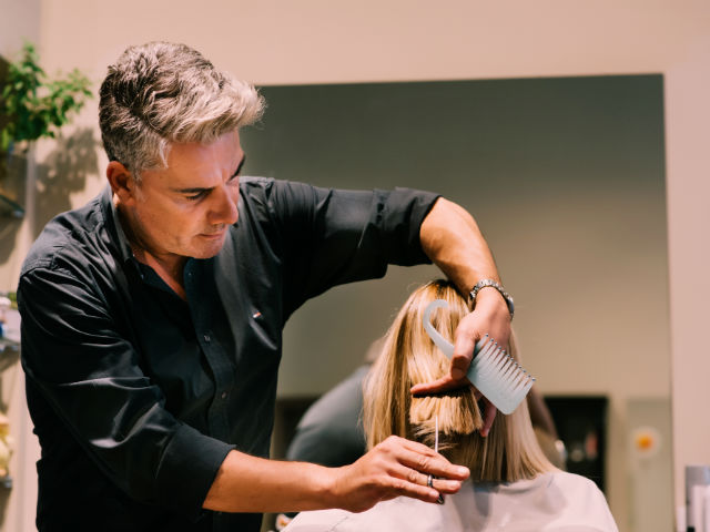 Ten Plus, κουρέματα και χτενίσματα που κάνουν τη διαφορά