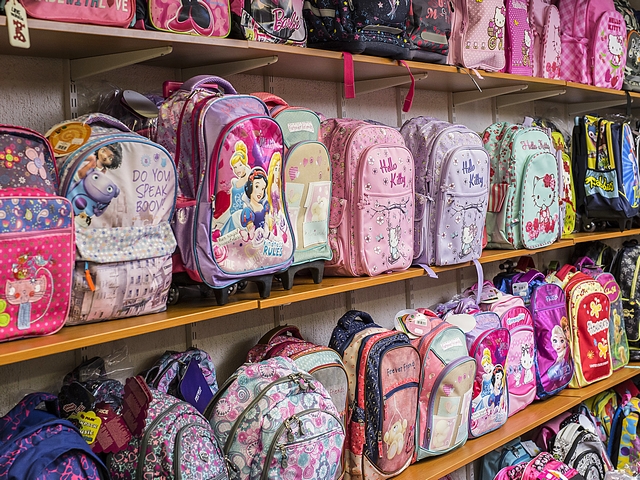 Τετράγωνο: Το βιβλιοπωλείο που λατρεύουν γονείς και παιδιά