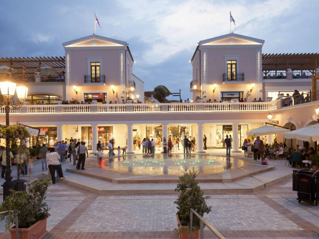 Την Ημέρα της Γυναίκας, τα ψώνια στο McARTHURGLEN γίνονται γυναικεία υπόθεση