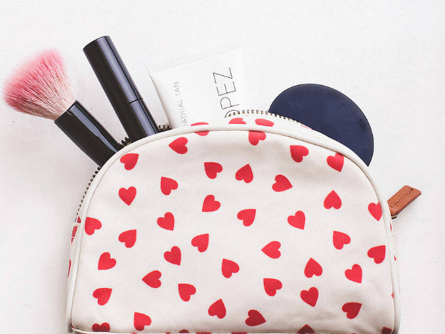 Τι πρέπει να έχει το νεσεσέρ κάθε γυναίκας