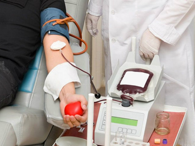 Κορονοϊός: Οι ομάδες αίματος που κινδυνεύουν λιγότερο με λοίμωξη ή να νοσήσουν βαριά