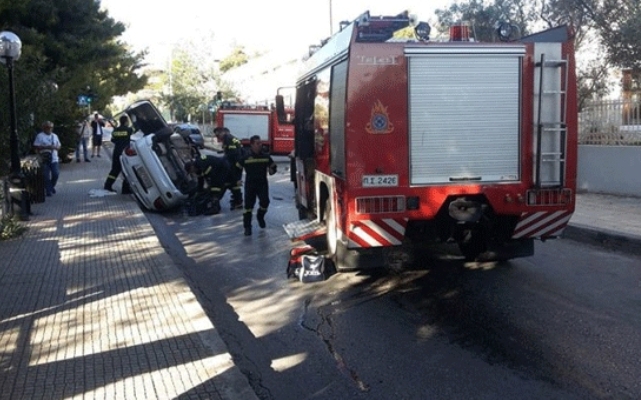 Αναποδογύρισε αυτοκίνητο στη Βούλα