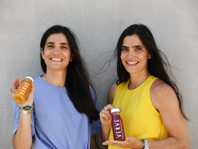 Verve: Oι δίδυμες πίσω από τους best seller χυμούς της Αθήνας