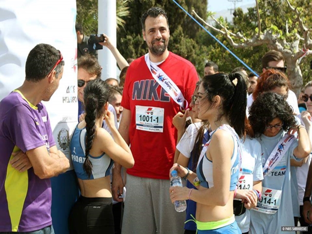 Ως το φεγγάρι θα τρέξουμε παρέα με τον Περικλή Δορκοφίκη