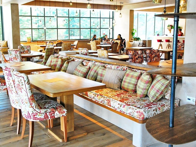 Yi: Ο πρώτος vegan-raw πολυχώρος βρίσκεται στη Γλυφάδα