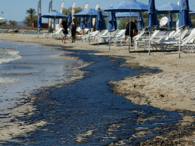 Υπουργείο Υγείας: Σε ποιες παραλίες απαγορεύεται το κολύμπι