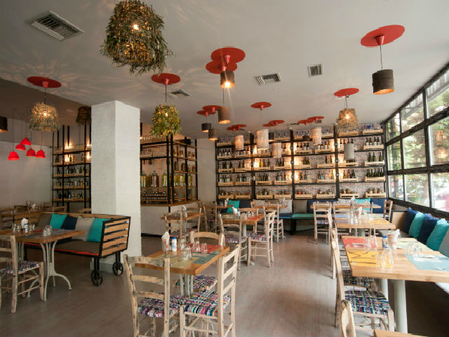 Ζωντανή μουσική στο Ρακί Μεζέ κάθε Πέμπτη