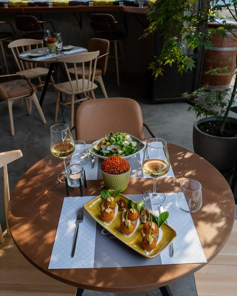 Caravin Wine Bar: ο καλύτερος λόγος να έρθεις στο Θησείο