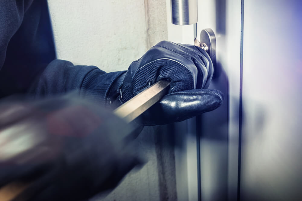 Ηλιούπολη: Ληστεία σε βάρος 86χρονης