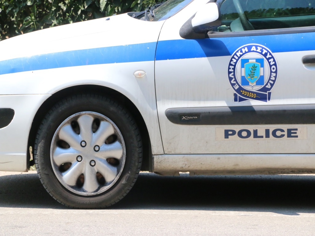 Συναγερμός στην Αργυρούπολη: Τρεις κρατούμενοι απέδρασαν από τα κρατητήρια