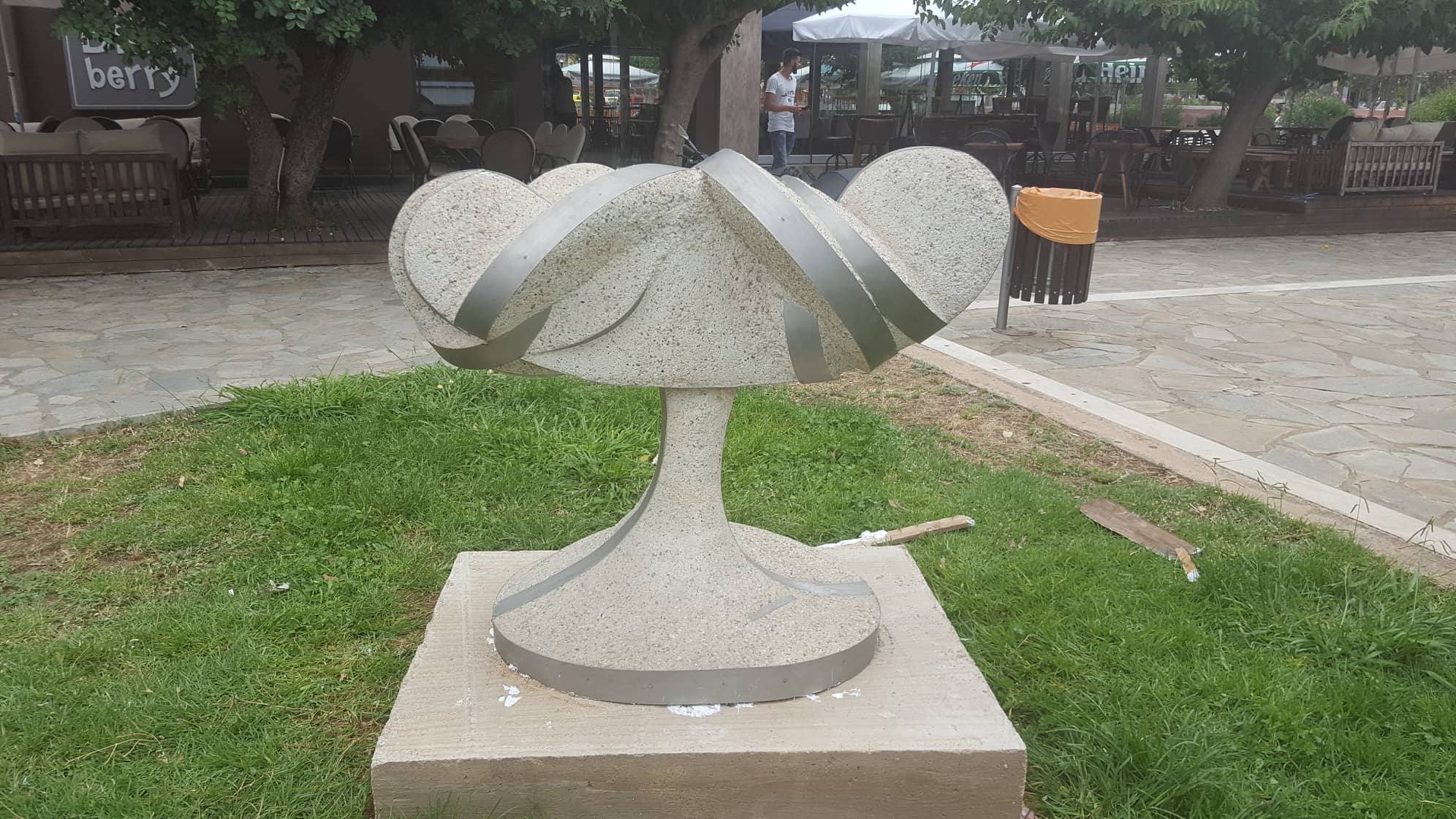 Ο Άλιμος εξωραΐζεται με έργα τέχνης