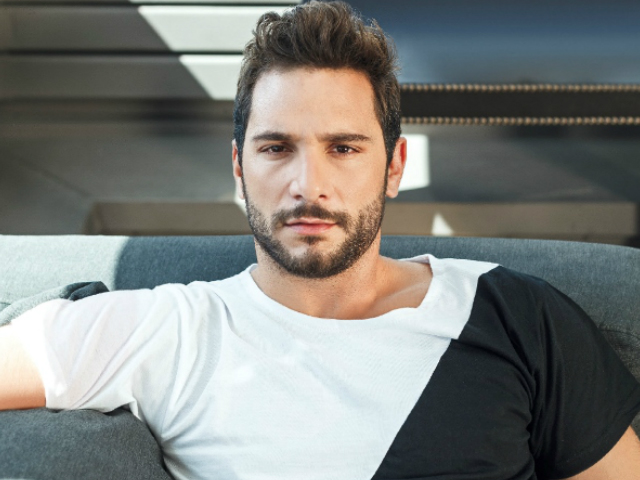 Τo Παλαιό Φάληρο του Ευθύμη Ζησάκη