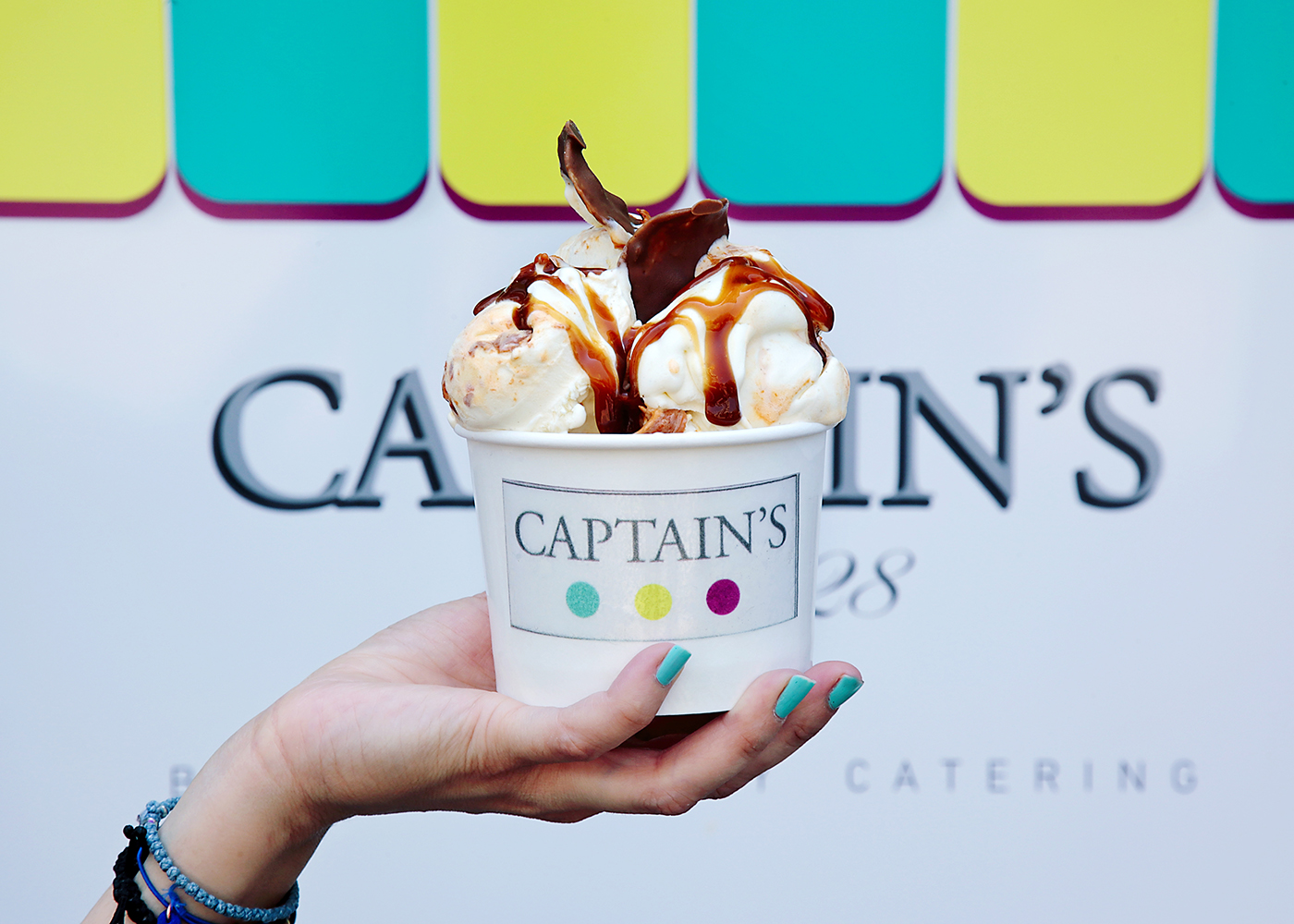 Το παγωτό με πατατάκια από το Captain’s Bakery