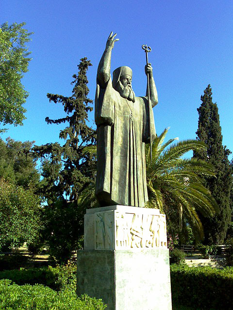 Σοκ με το ατύχημα που έγινε στην κεντρική πλατεία της Νέας Σμύρνης