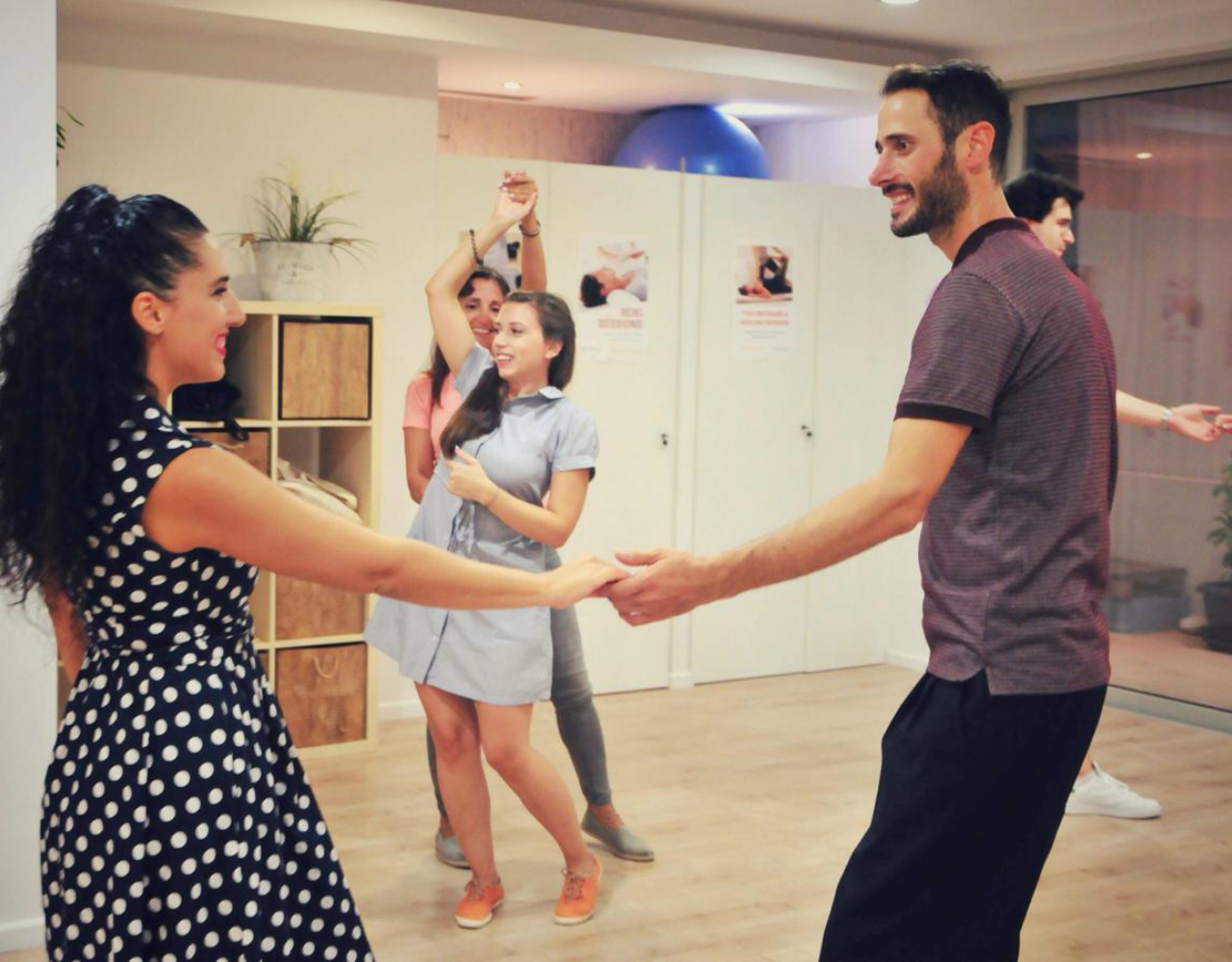 Το Hobnob και η Donata μας μαθαίνουν Lindy hop και Swing jazz στα νότια