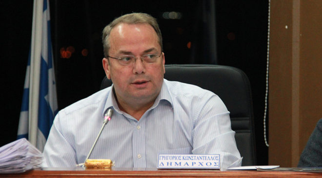Αντίθετος με το κλείσιμο των σχολείων ο δήμαρχος Βάρης Βούλας Βουλιαγμένης