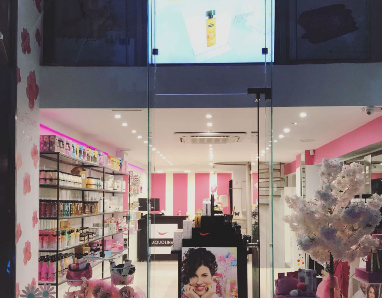 Το αγαπημένο μας κατάστημα Lucy Pink μετακόμισε