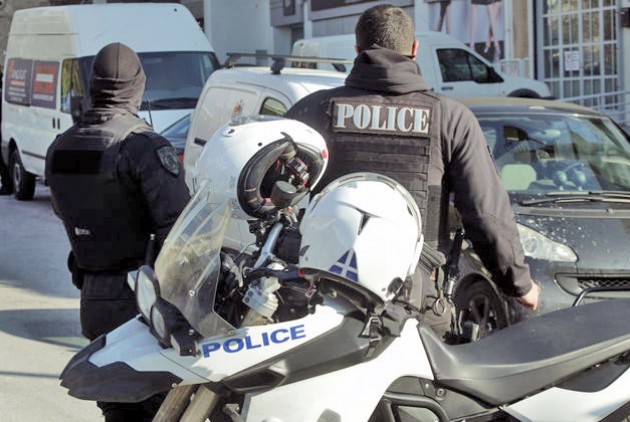Συλλήψεις αδίστακτων γυναικών για διαρρήξεις στην Γλυφάδα έγιναν από την ομάδα ΔΙ.ΑΣ