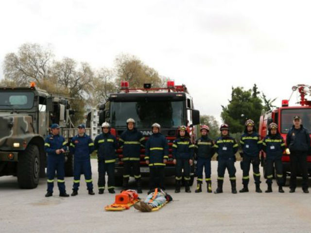 Άσκηση για πυρκαγιά στη μαρίνα Αλίμου