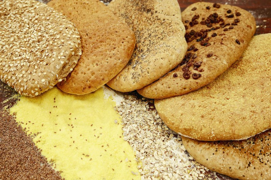 Διάφορα είδη λαγάνας από το Captain's Bakery στον Άλιμο