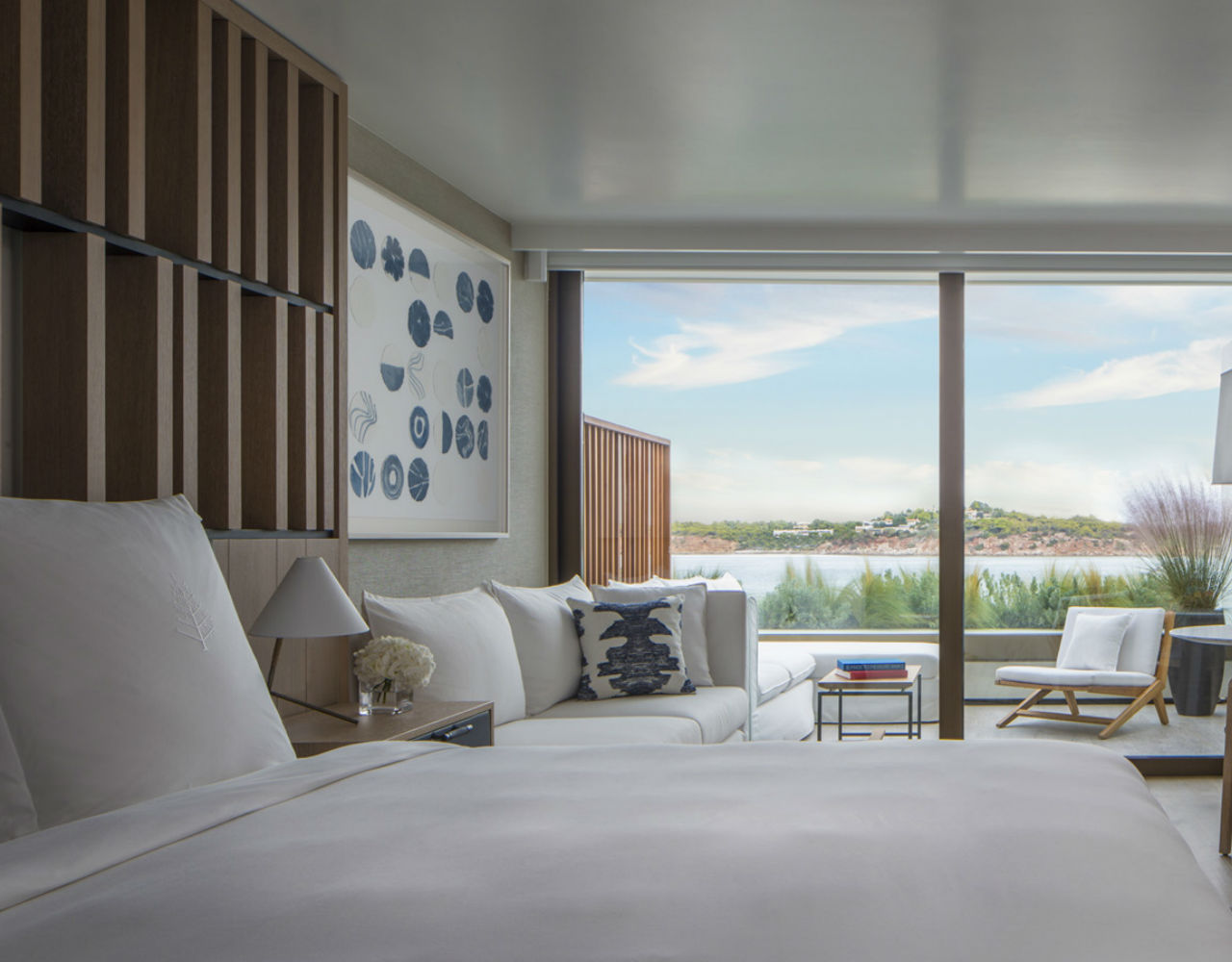 Το Four Season Astir Palace Hotel Athens άνοιξε τις πόρτες του στο κοινό