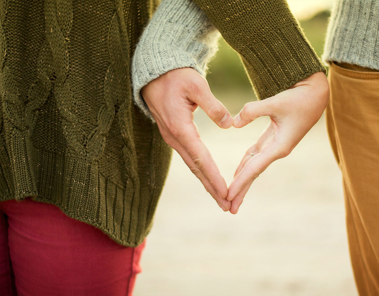 Πόσο διαφέρει ο κεραυνοβόλος έρωτας από την αγάπη;