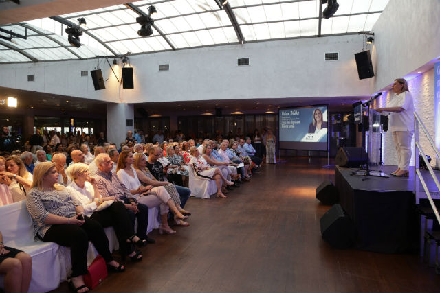 Περισσότεροι από 1.500 πολίτες στην κεντρική προεκλογική ομιλία της Ντόρας Πάλλη