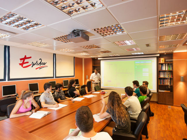 Οι πιο σημαντικές στιγμές της ζωής σου γράφονται με ΈΨΙΛΟΝ