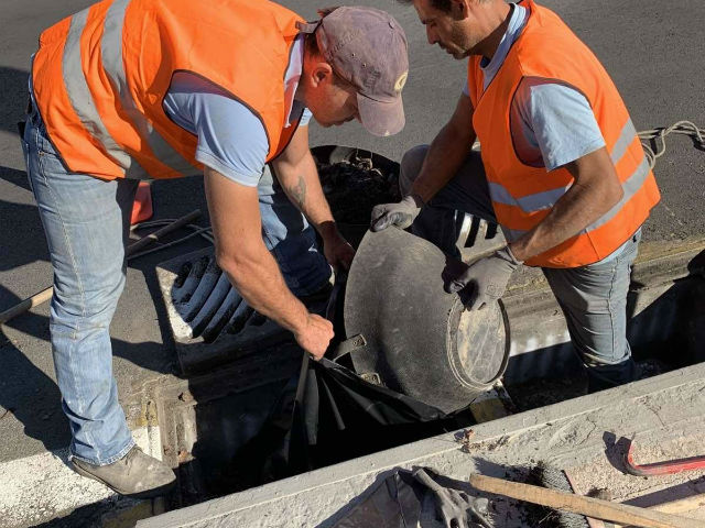 Γλυφάδα: Έρχεται κακοκαιρία και ο δήμος παίρνει τα μέτρα του