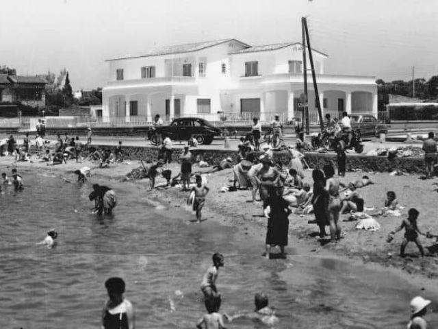 Μια βόλτα στη Γλυφάδα της δεκαετίας του 1960