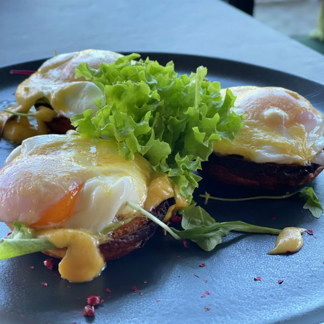 Το (πρώτο) πρωινό του χρόνου στο Bond Cafe