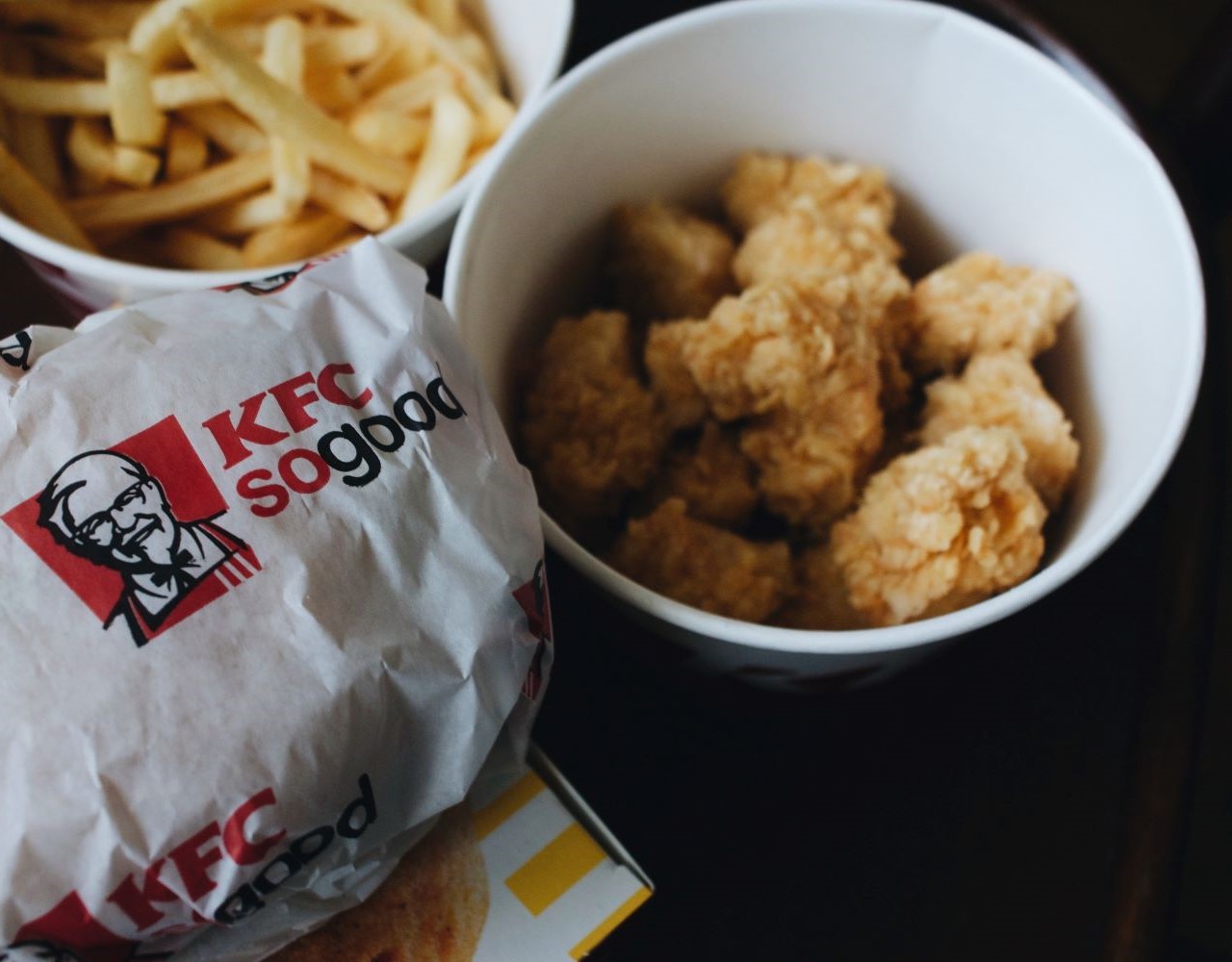 Τα KFC μόλις παρουσίασαν τα vegan nuggets «κοτόπουλου» και οι πρώτες κριτικές είναι αποθεωτικές