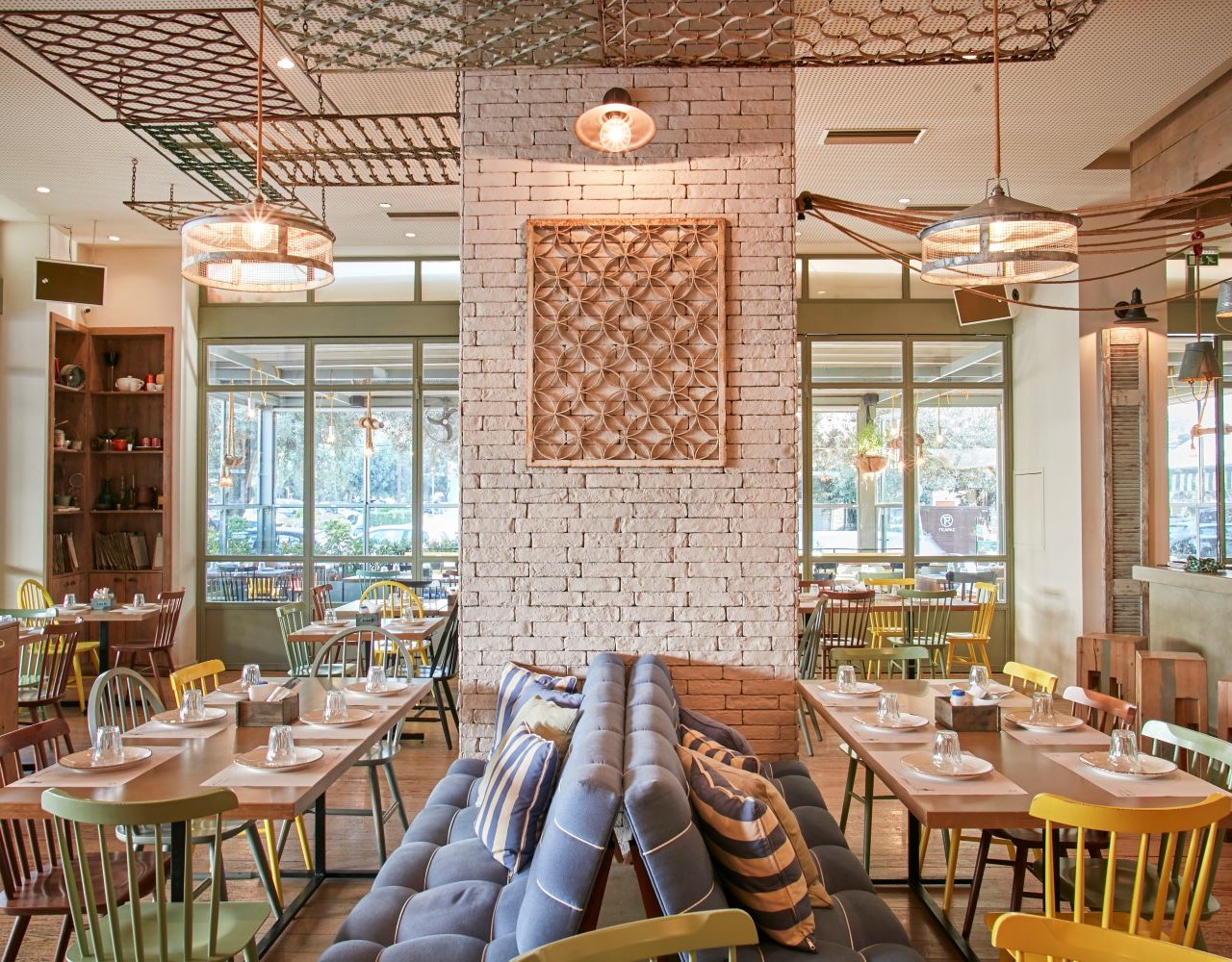 Πέμπτη και 13, μεζές της προκοπής στο Mezze