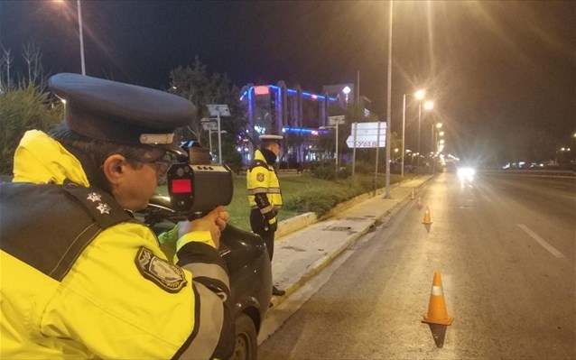 Παραλιακή: Κλήσεις, συλλήψεις και κατασχέσεις οχημάτων για κόντρες και επικίνδυνη οδήγηση