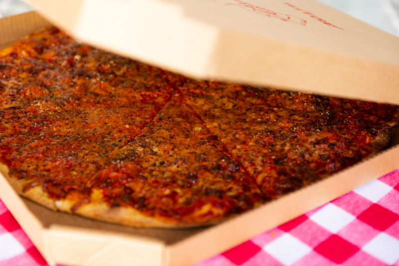 Πίτσα στο μπαλκόνι, με αέρα Νέας Υόρκης: Τα μυστικά πίσω από τις 5 best seller γεύσεις του Jimmy’s News York Pizza