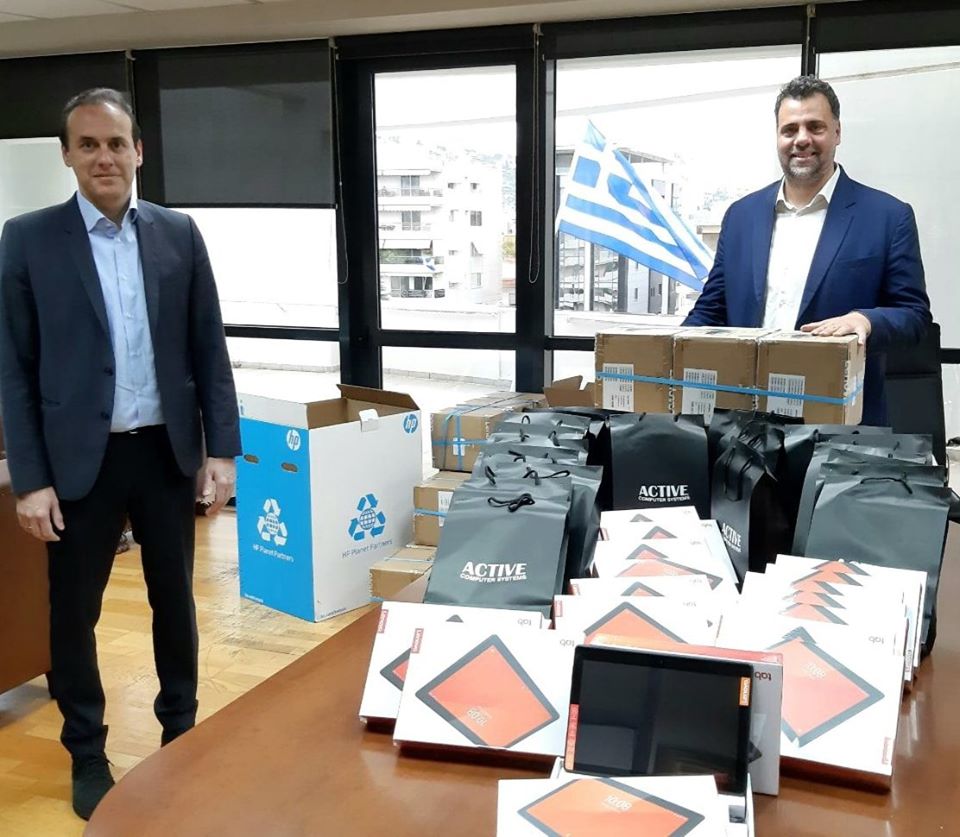 Γλυφάδα: Ξεκινά η διανομή tablets σε μαθητές της πόλης