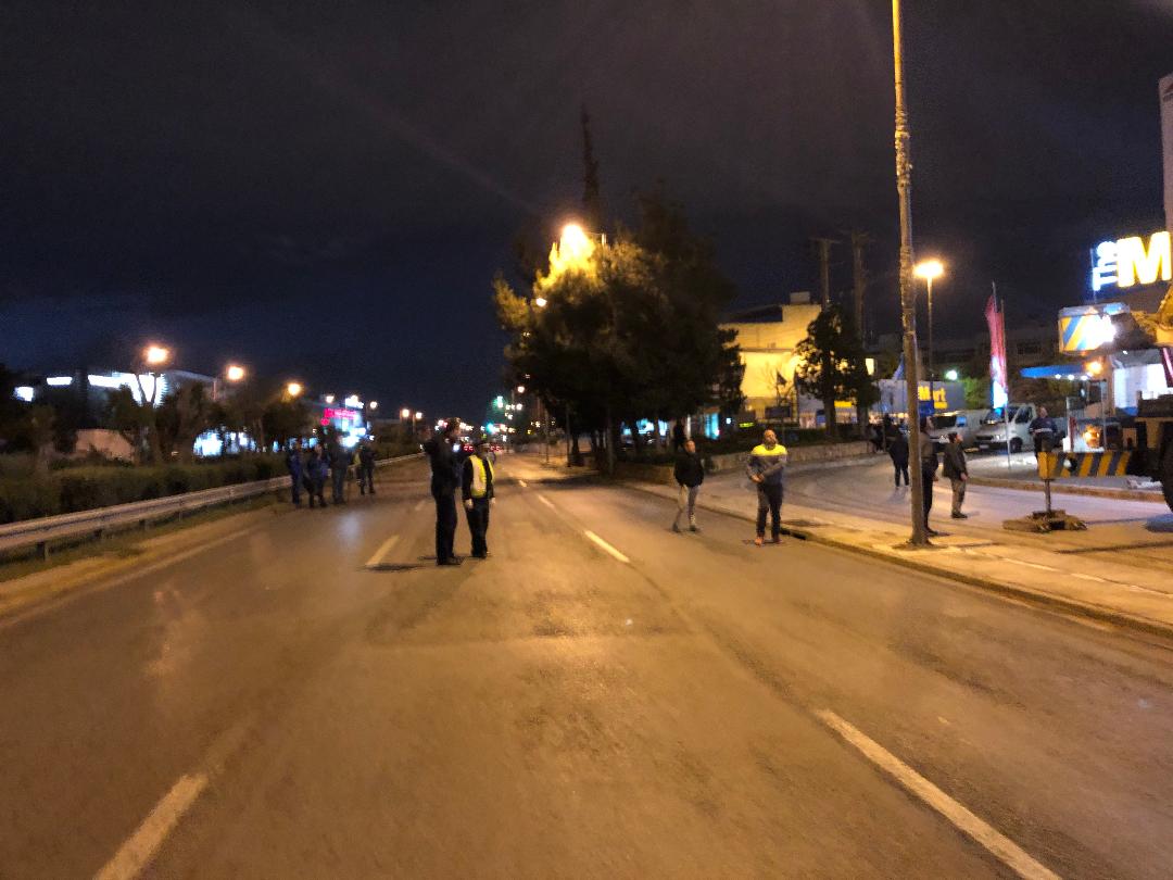 Λεωφόρος Βουλιαγμένης: Διακοπή κυκλοφορίας λόγω ετοιμόρροπης πινακίδας