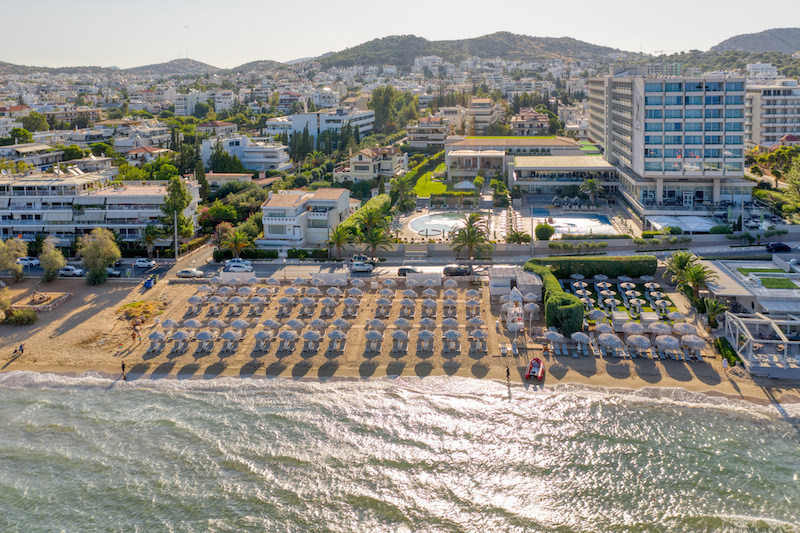 Ανοίγουν το Divani Apollon Palace & Thalasso και η παραλία Apollon Beach