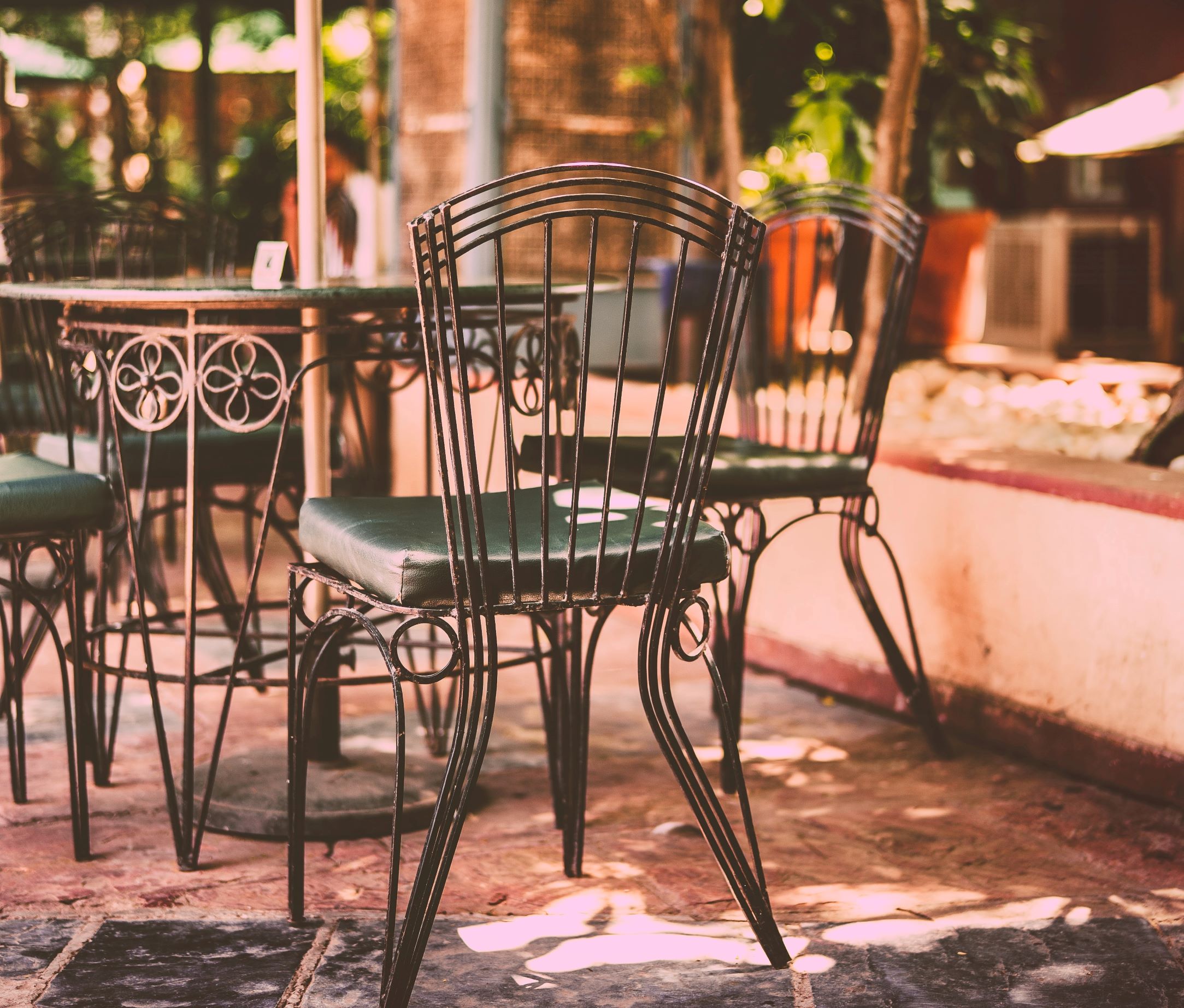 Εστίαση: Την Παρασκευή ψηφίζεται στην Ολομέλεια η ρύθμιση για τα τραπεζοκαθίσματα