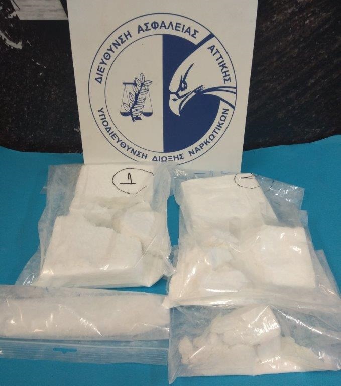 Γλυφάδα: Εντοπίστηκε αυτοκίνητο με 2,2 κιλά κοκαΐνη
