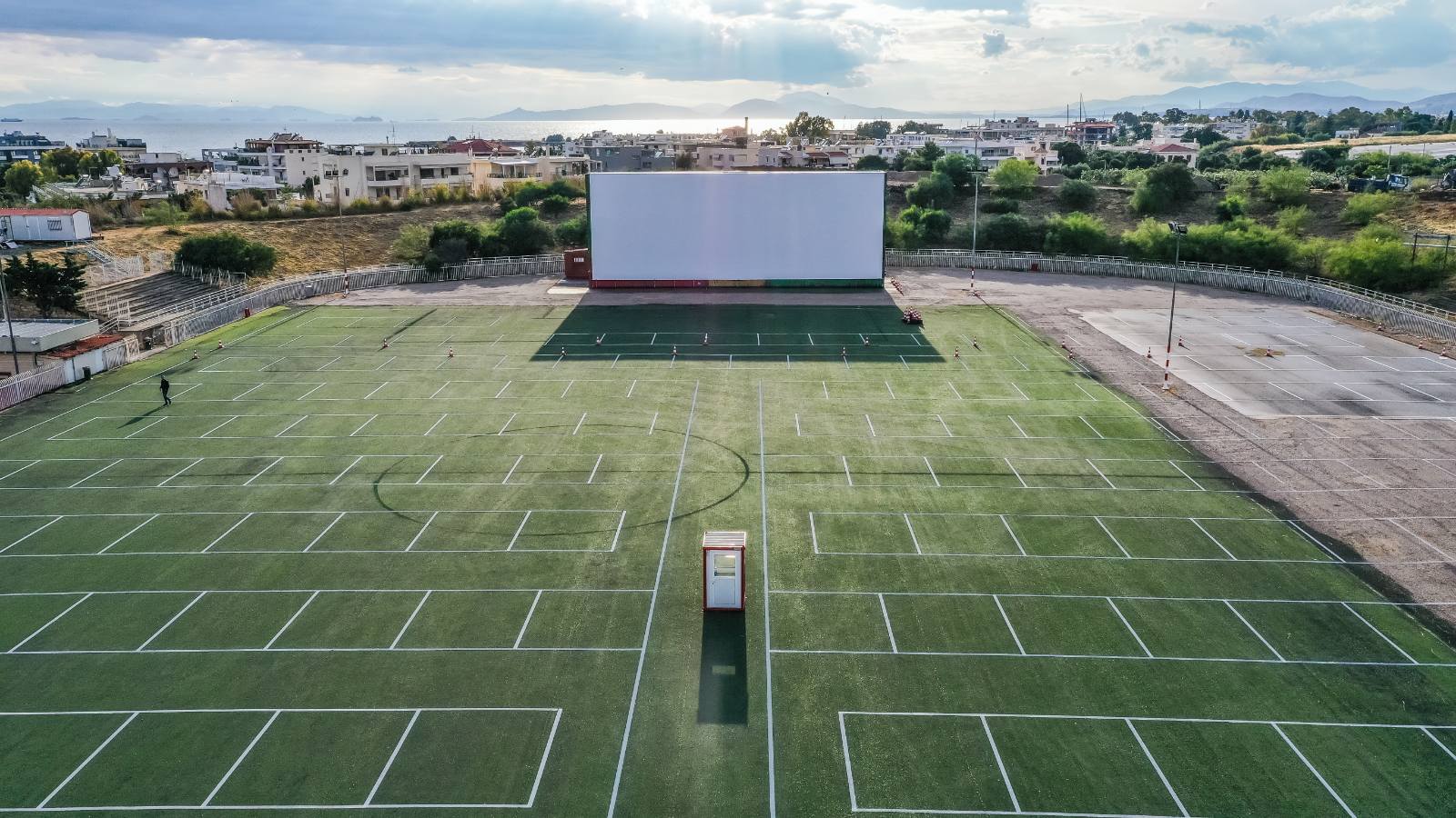 Drive-in Φεστιβάλ Γλυφάδας: Απόψε η μεγάλη έναρξη