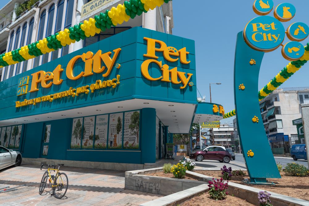 Στο νέο Pet City στον Άγιο Δημήτριο θα βρεις ό,τι χρειάζεσαι για το κατοικίδιό σου