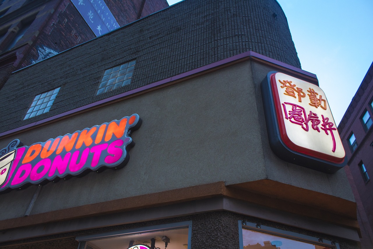 Dunkin Donuts: Κλείνει 800 καταστήματα στις ΗΠΑ
